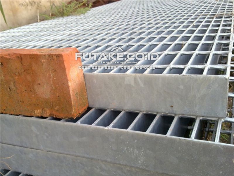 Steel Grating Drainase untuk Tutup Selokan