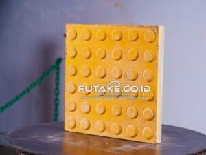 guiding block pemandu tunanetra disablilitas motif dot kotak kuning