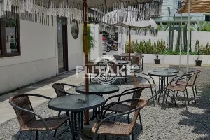 Kursi Taman Unik Outdoor Restoran