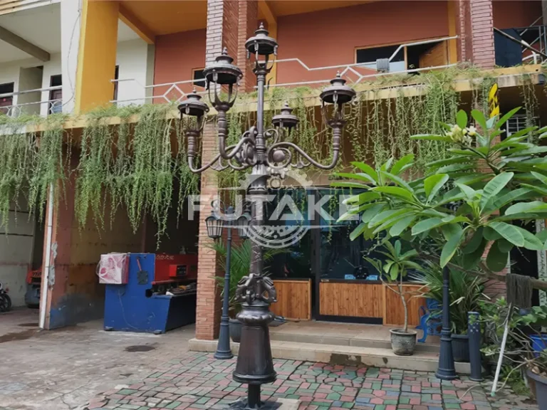 tiang-lampu-dekoratif-cabang-lima