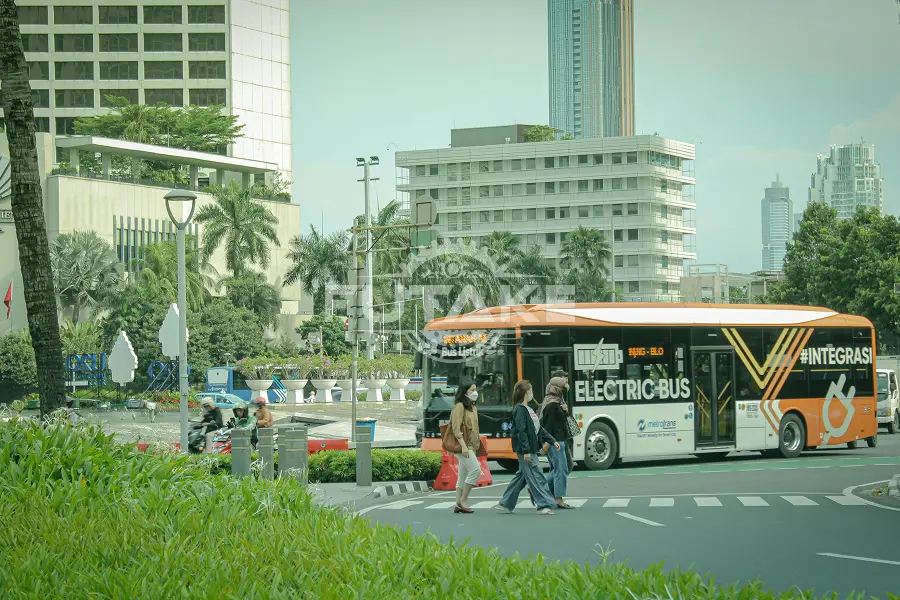 fasilitas pejalan kaki pada kawasan TOD transit oriented development