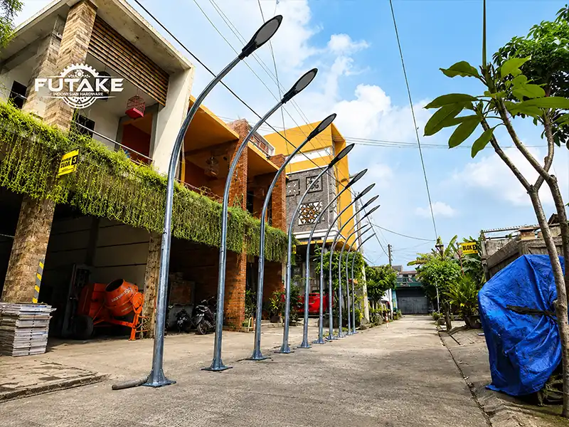 Faktor yang memengaruhi jarak antar tiang lampu jalan
