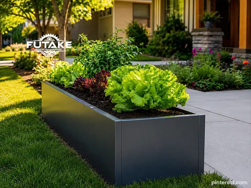 planter box untuk tanaman di pinggir jalan dan menambahkan kesan asri untuk lingkungan